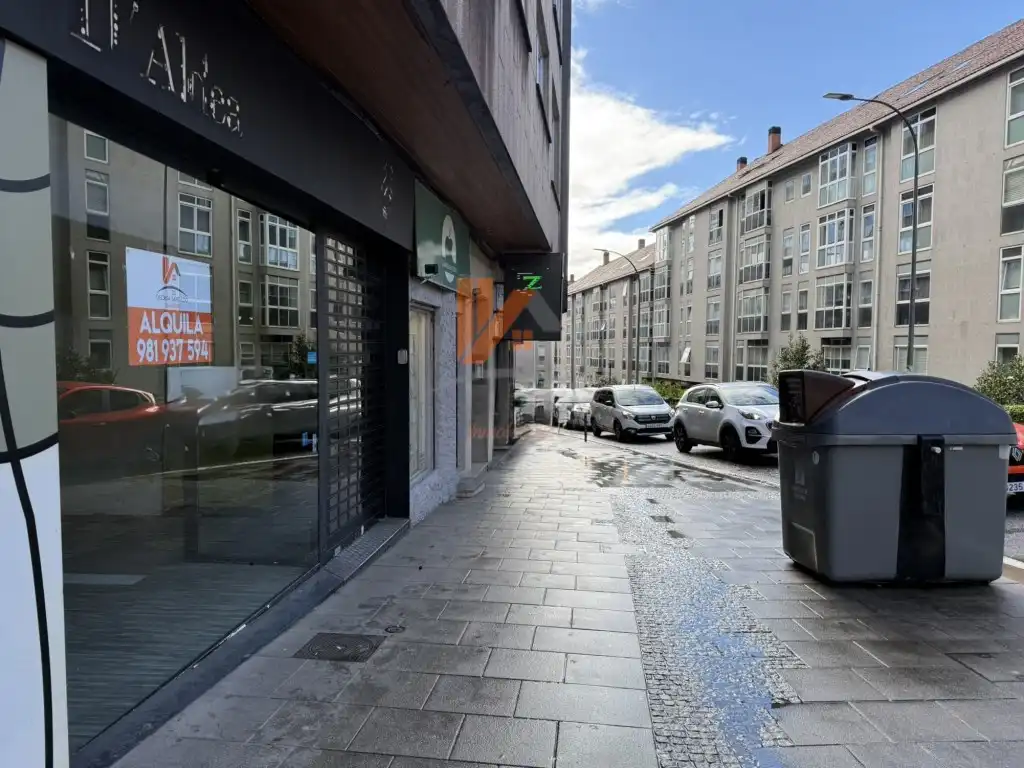 Local comercial de lloguer a Avenida Rosalia Castro 25, imagen 16