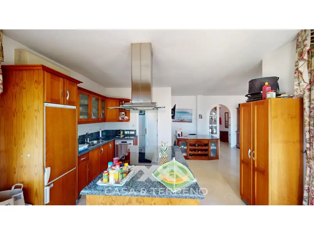 Cocina de Casa o chalet en venta en Algarrobo con Aire acondicionado, Jardín privado y Terraza