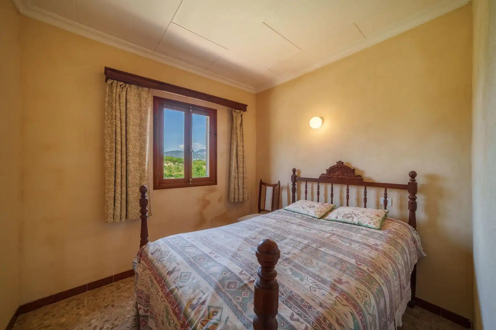 Habitación de Finca rústica en venta en Selva con Jardín privado, Terraza y Trastero