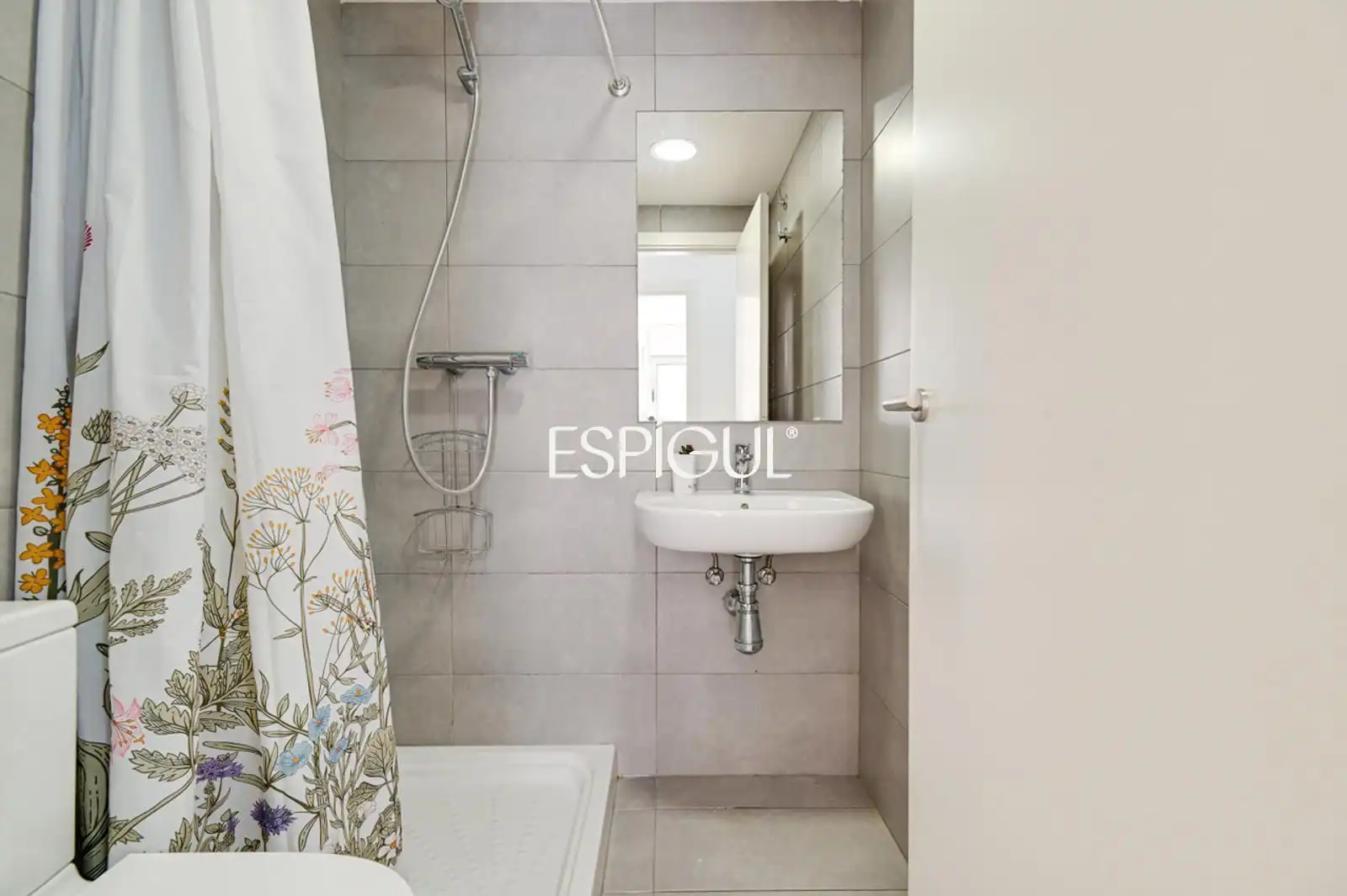 Baño de Piso en venta en Girona con Aire acondicionado, Parquet y Trastero