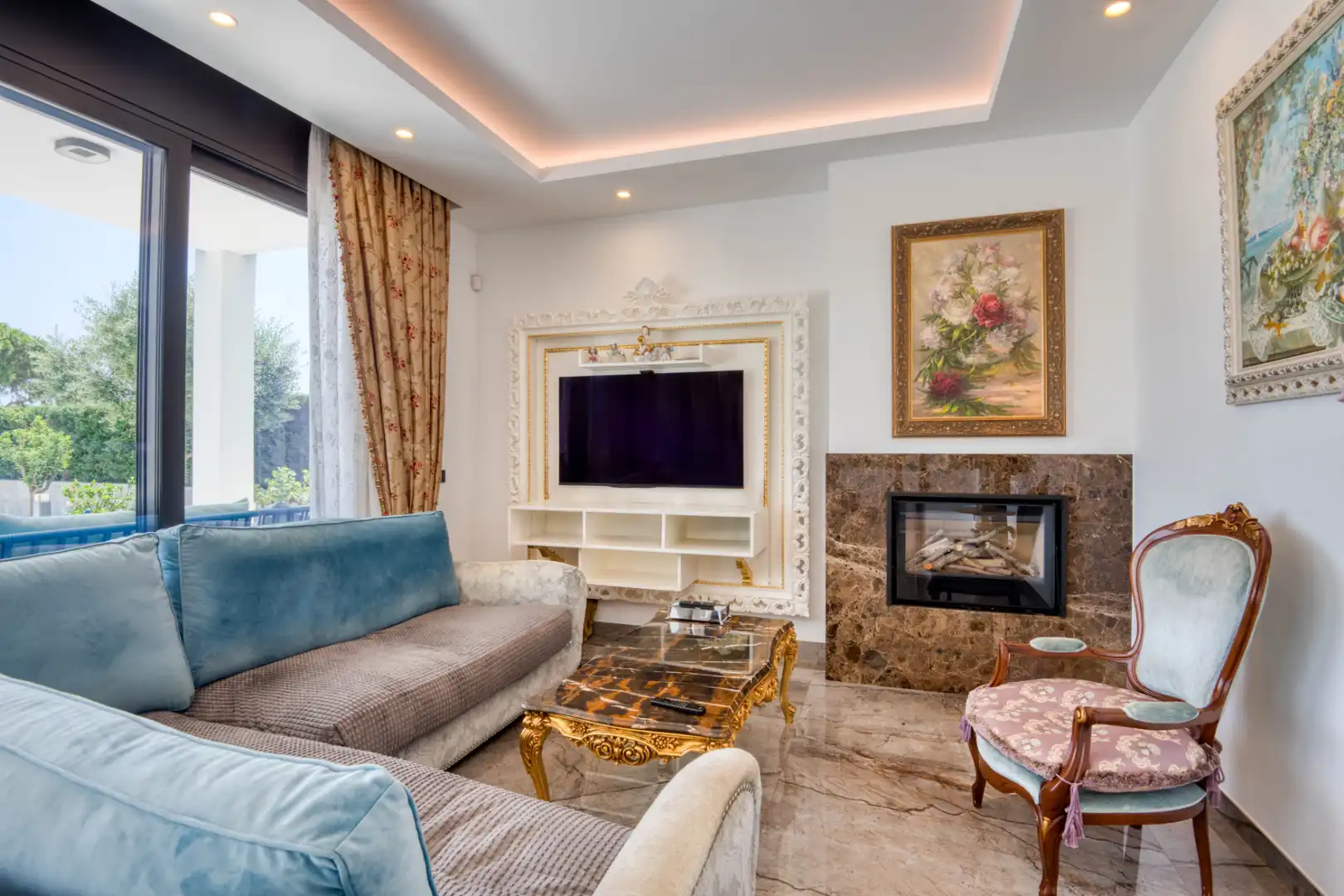 Chalet con piscina en venta en Carrer Cadí, imagen 11