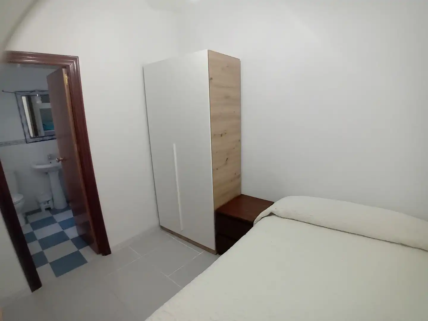 Mini appartamento con piscina in affitto a Calle Calzada de San Vicente 2, imagen 4