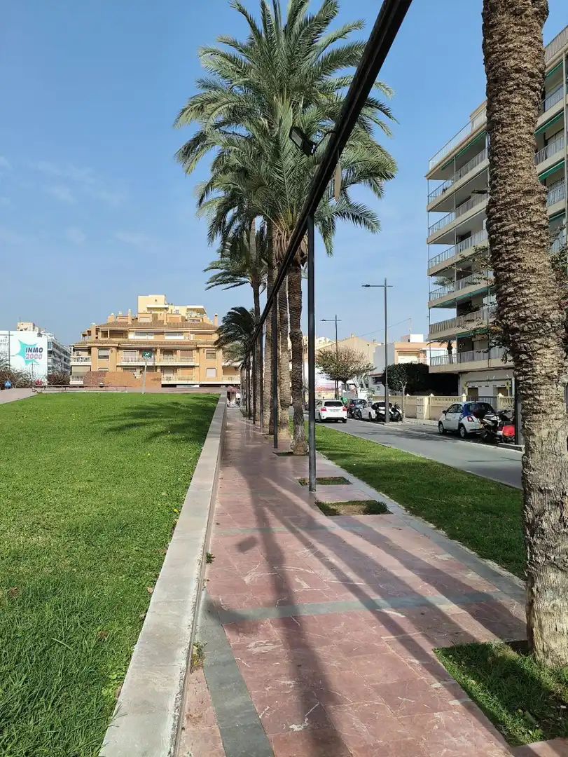 Vista exterior de Pis en venda en El Campello amb Aire condicionat, Calefacció i Moblat