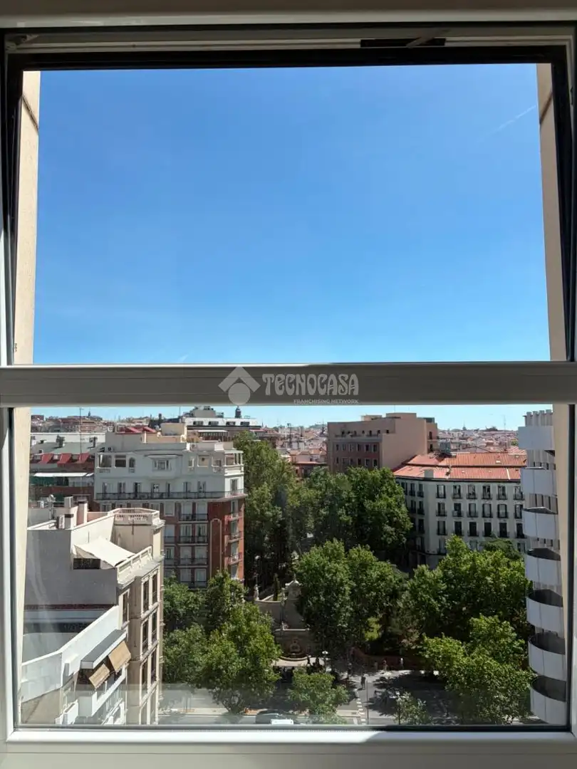 Vista exterior de Piso en venta en Madrid con Aire acondicionado y Calefacción