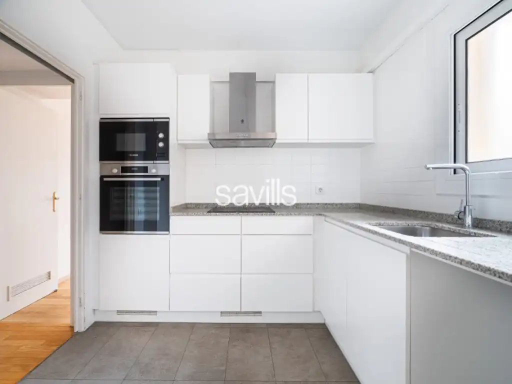 Cuina de Apartament en venda en Barcelona amb Balcó