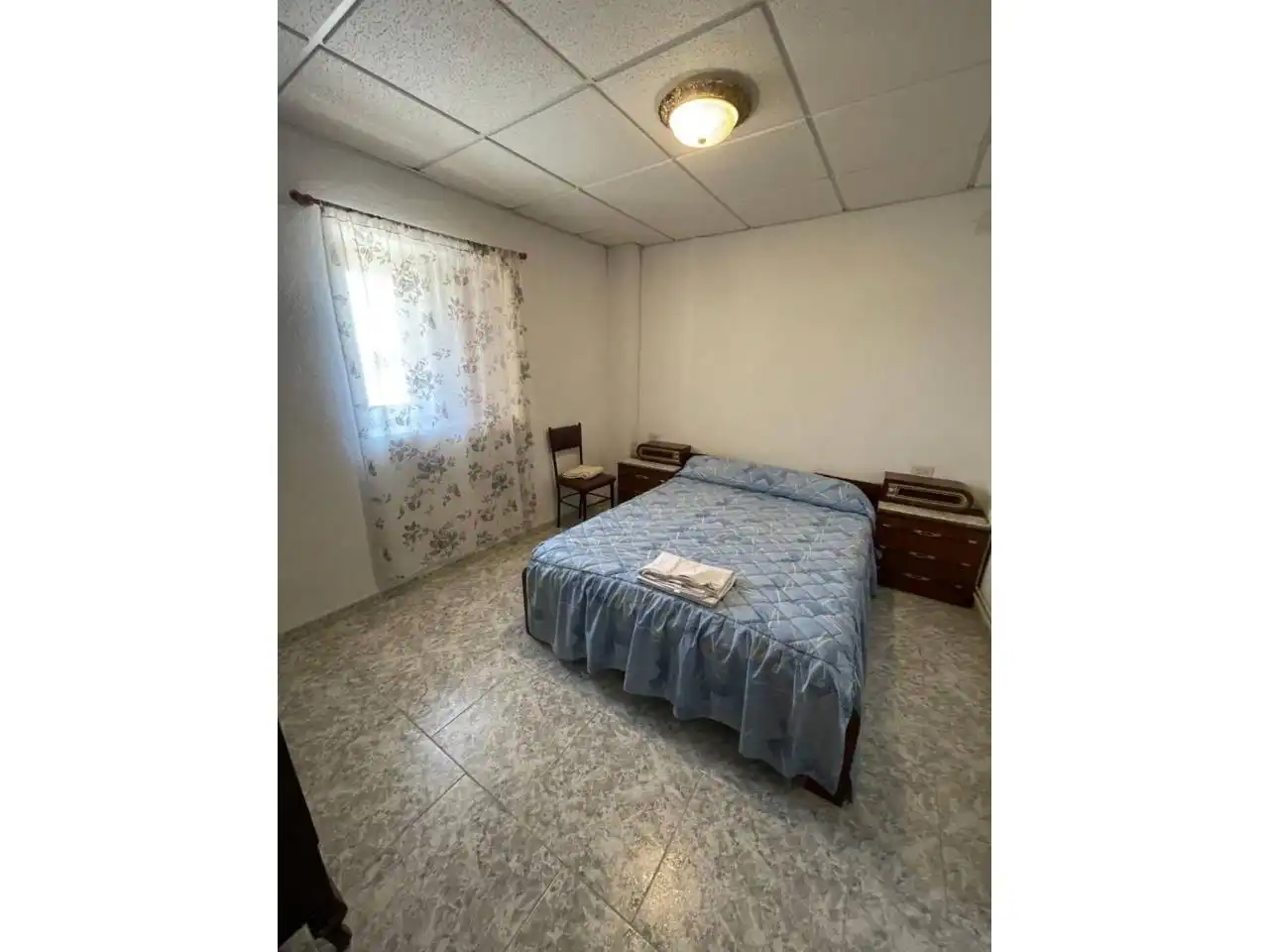 Dormitori de Casa o xalet en venda en Baza amb Moblat
