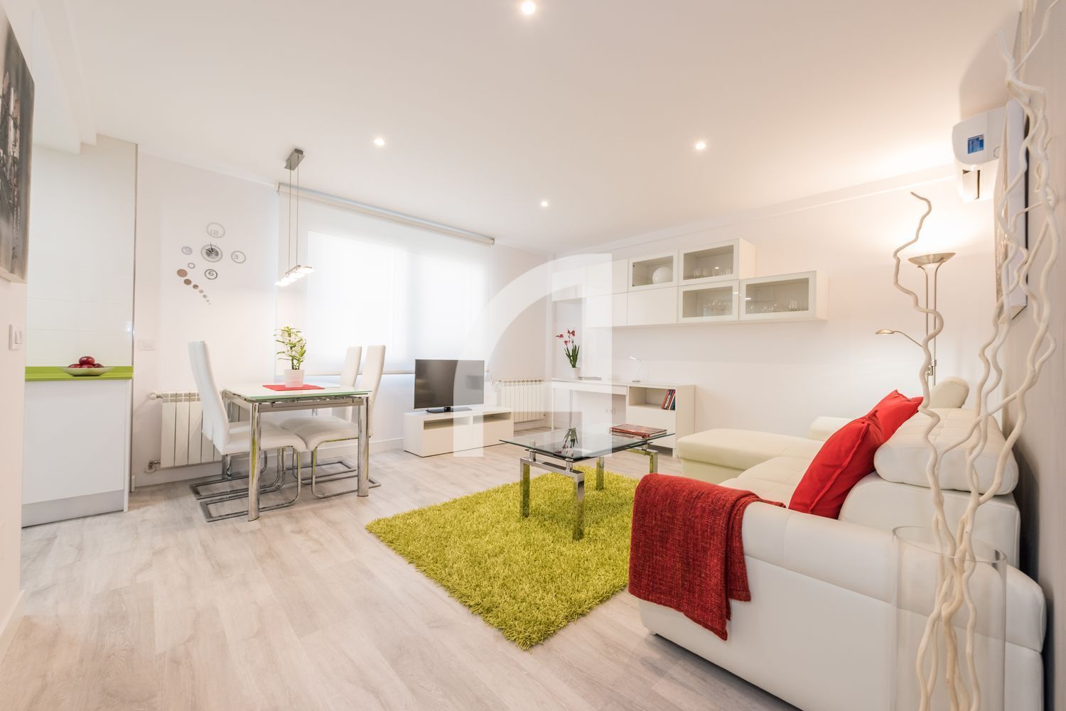 Living room of Flat for sale in  Madrid Capital  with Air Conditioner, Heating and Furnished