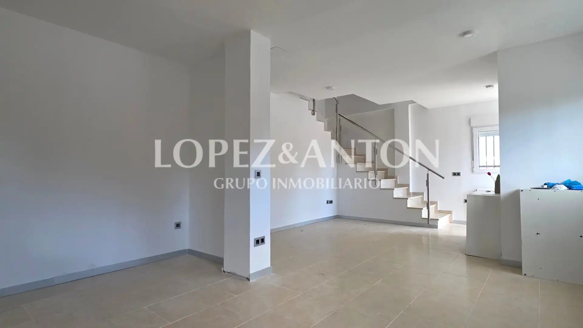 Houses for sale in L'Eliana  with Air Conditioner, Heating and Private garden