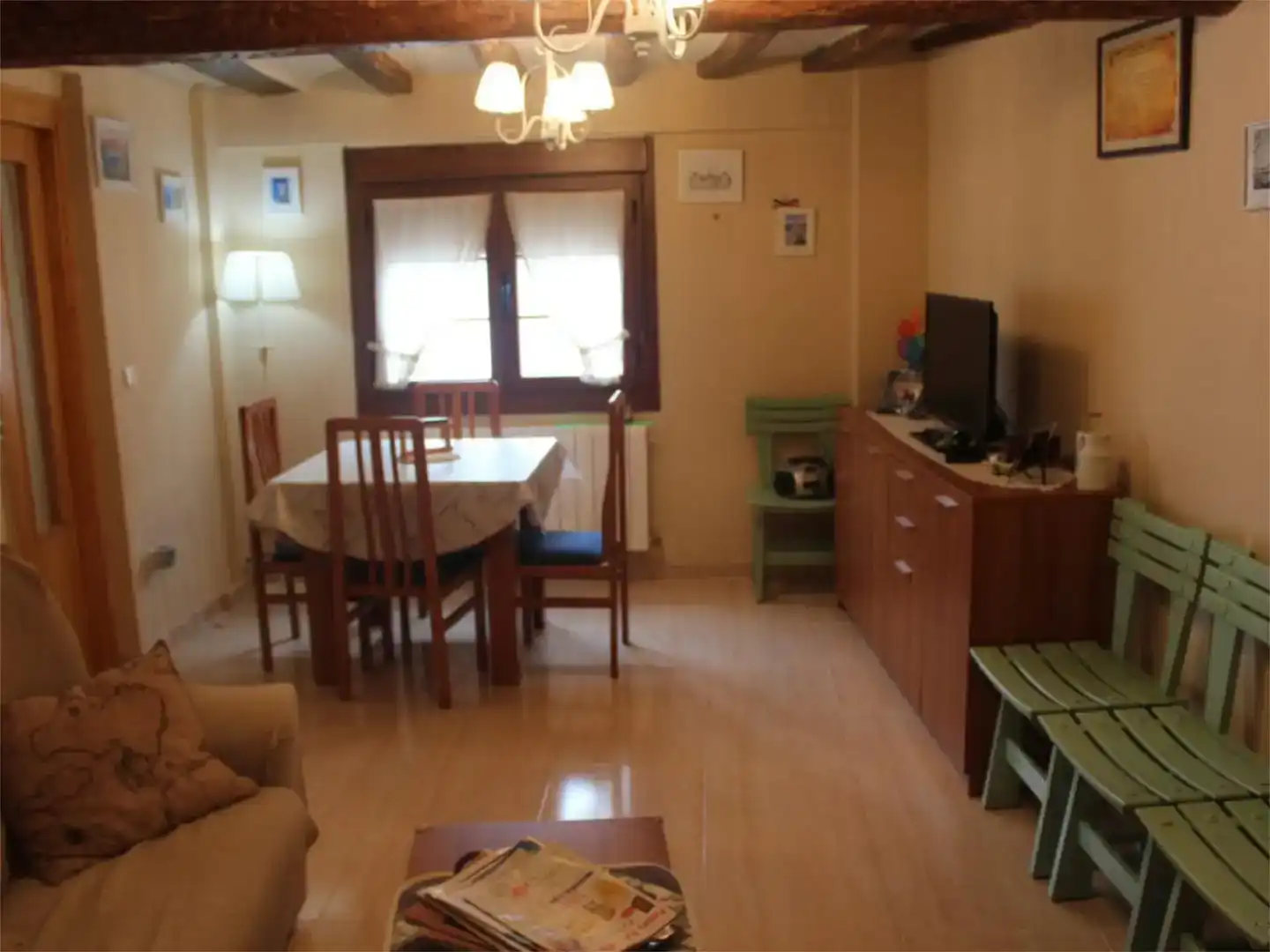 Sala d'estar de Pis en venda en Soto En Cameros amb Moblat