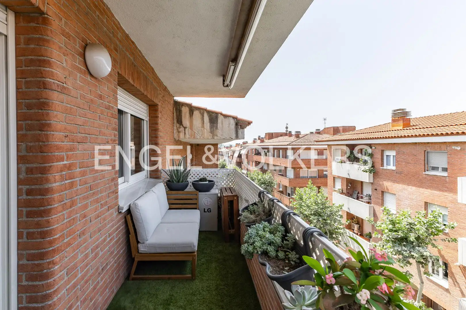 Flat with terrace for sale in Mas Duran