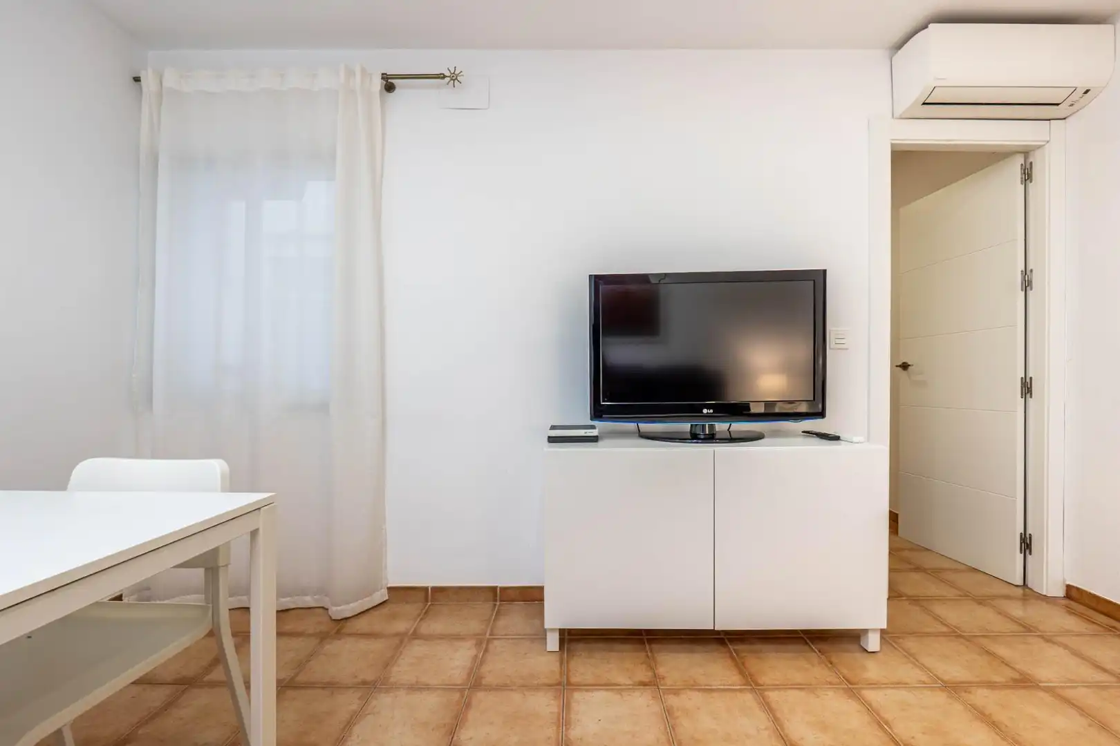 Habitación de Piso en venta en Granada con Calefacción