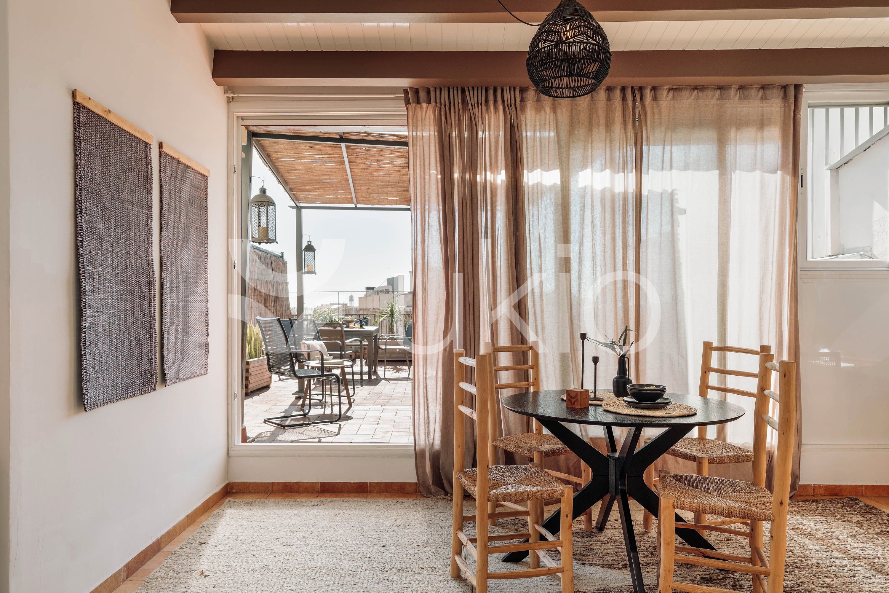 Terrace of Attic to rent in  Barcelona Capital  with Air Conditioner, Terrace and Furnished