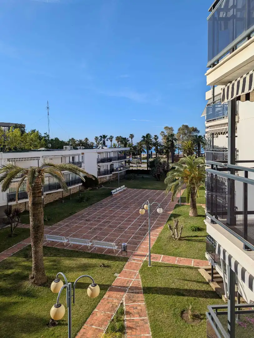 Vista exterior de Apartamento en venta en Salou con Terraza, Amueblado y Lavadora