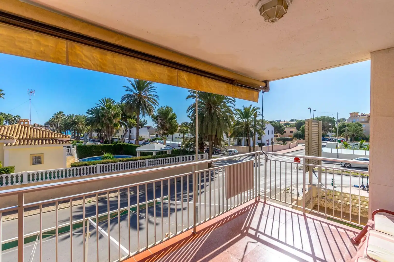 Apartament amb terrassa en venda a Avenida de las Palmeras, imagen 2