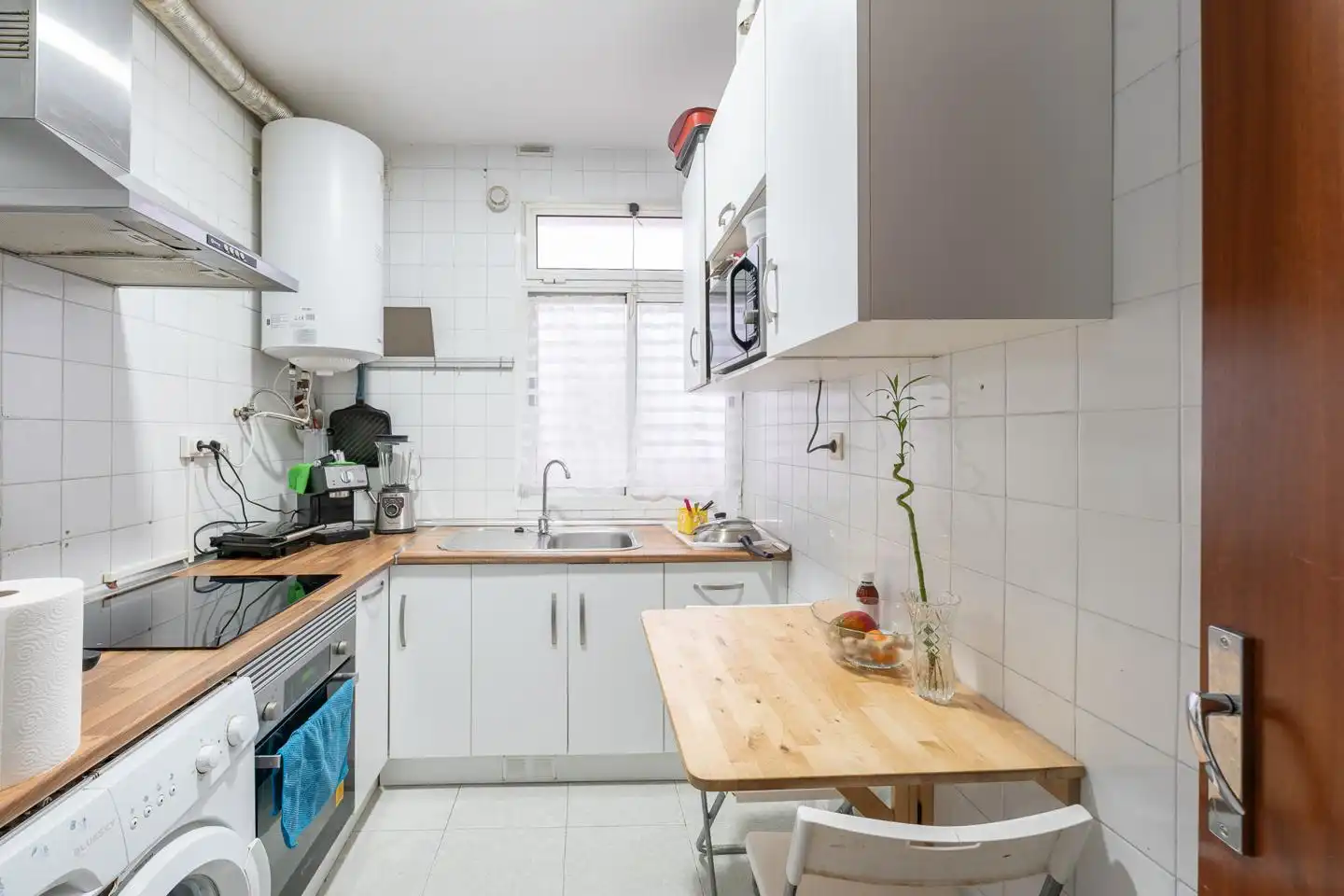 Cocina de Planta baja en venta en Oviedo  con Calefacción y Amueblado