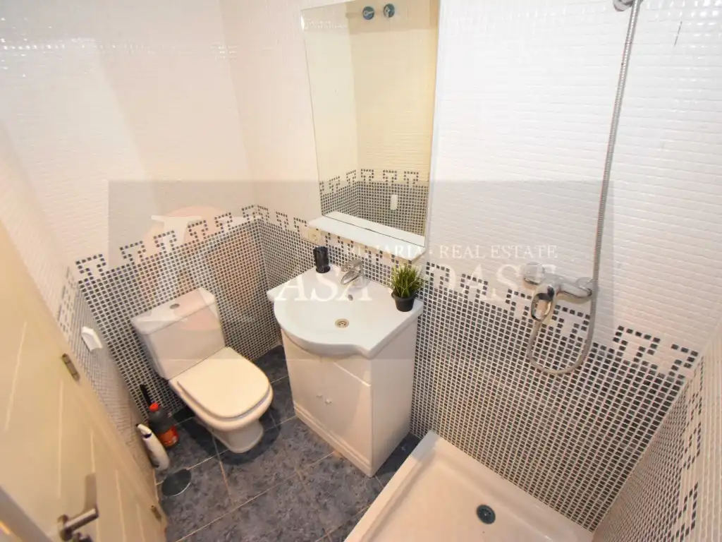 Bathroom of Attic for sale in Fuengirola  with Air Conditioner, Private garden and Terrace