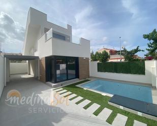 Exterior view of House or chalet for sale in Los Alcázares  with Private garden, Terrace and Swimming Pool