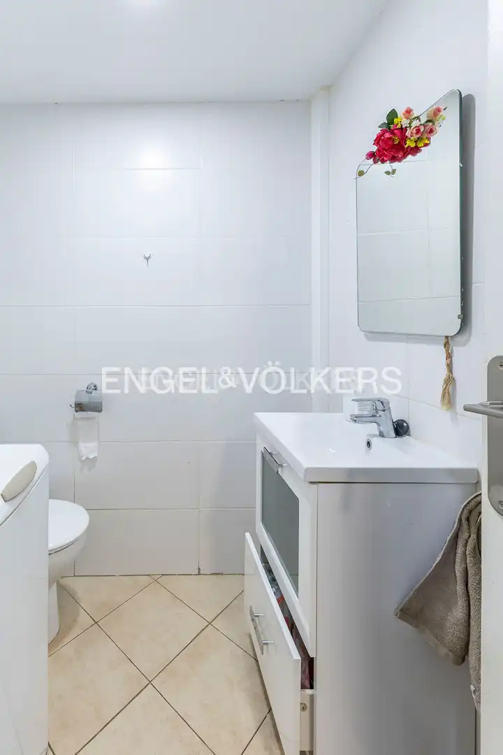 Bathroom of Flat for sale in Madrid  with Heating, Parquet flooring and Terrace