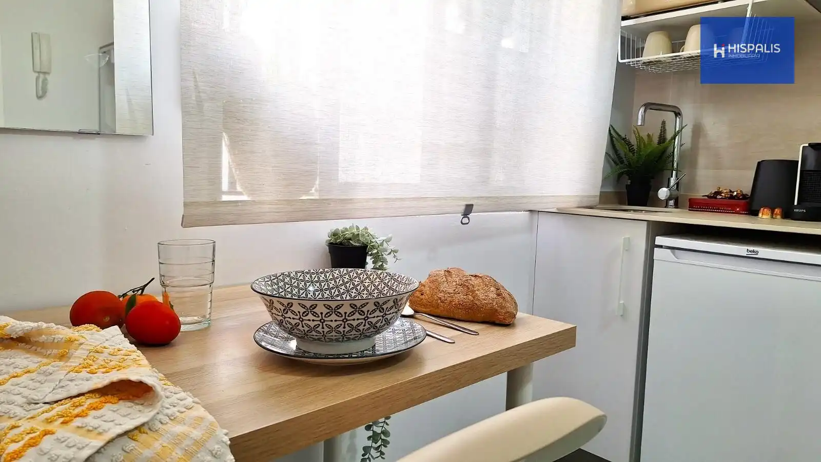 Cocina de Estudio de alquiler en Sevilla con Aire acondicionado, Calefacción y Amueblado