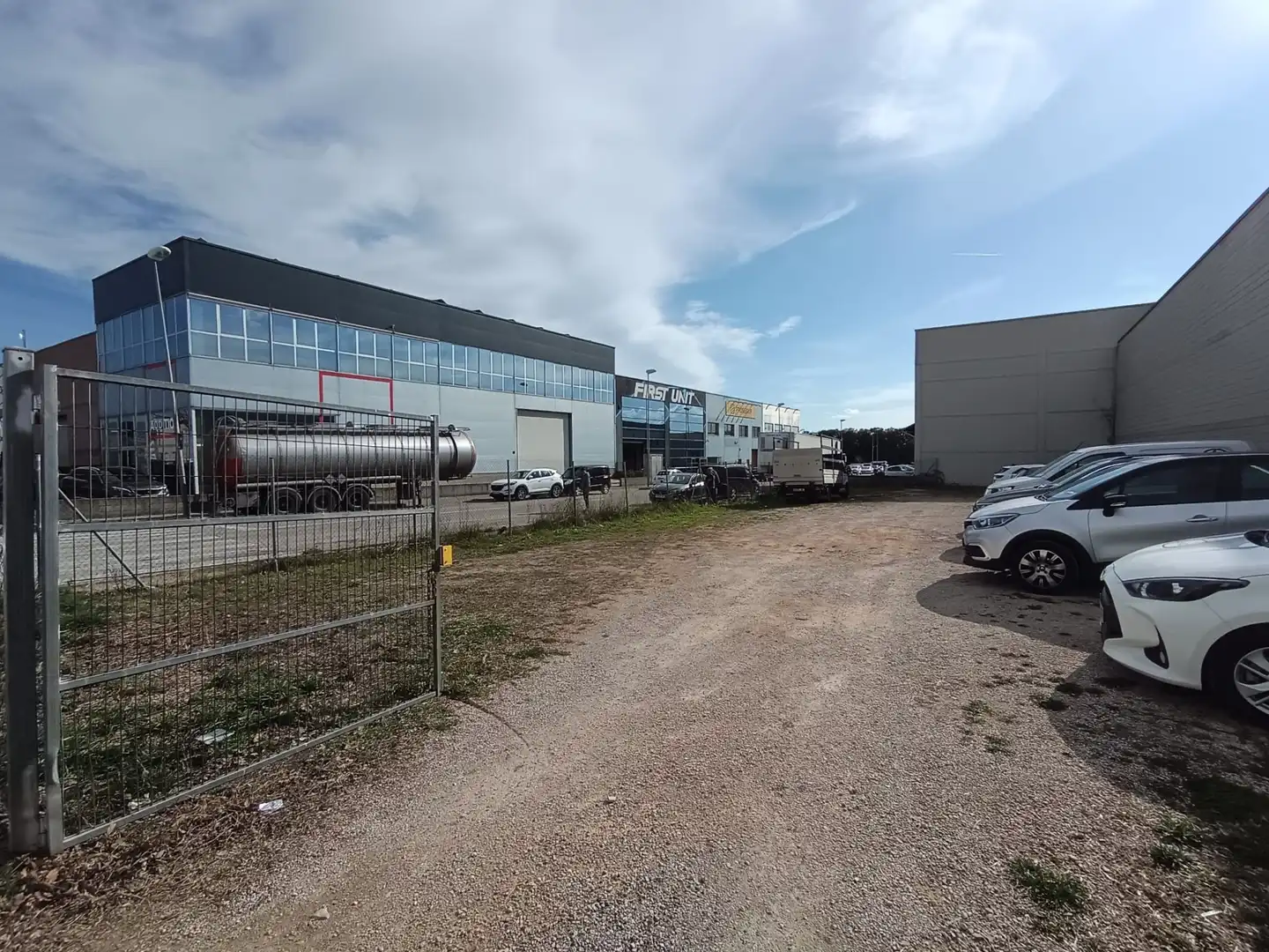 Außenansicht von Fabrik Grundstücke zur Miete in Girona
