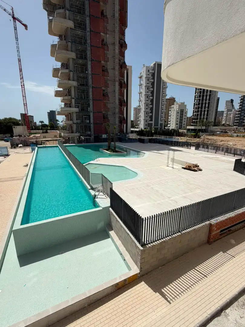 Piscina de Pis en venda en Calpe / Calp amb Calefacció, Parquet i Terrassa