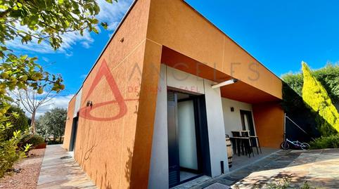 Foto 2 de Casa adosada en venta en Avenida Venecia, 5, Vegas de Matute, Segovia