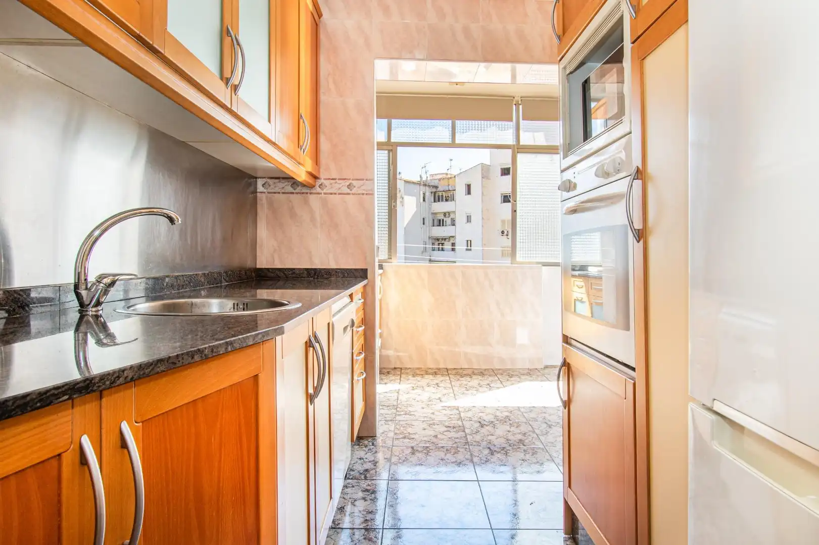 Kitchen of Flat for sale in  Palma de Mallorca  with Air Conditioner, Furnished and Balcony