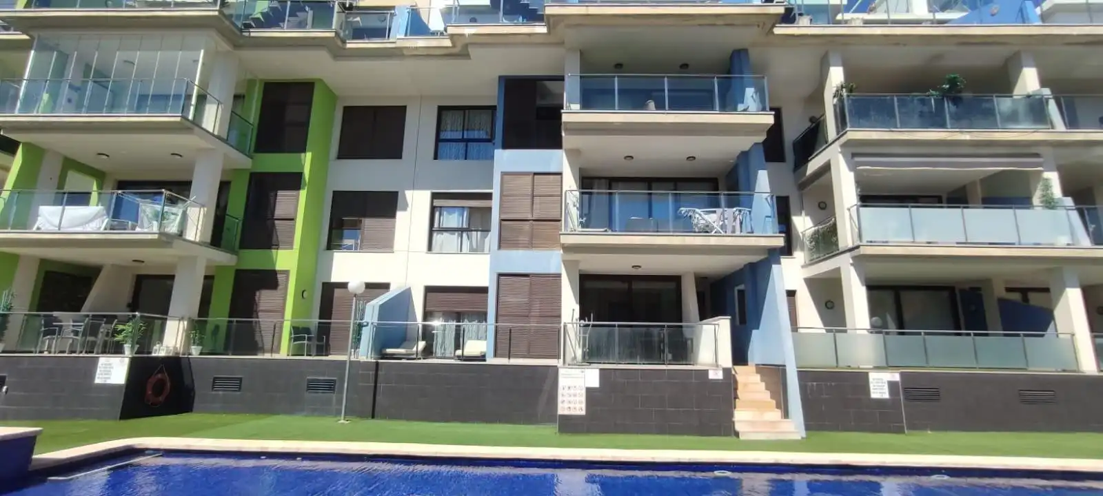 Vista exterior de Apartament en venda en Orihuela amb Aire condicionat, Calefacció i Jardí privat