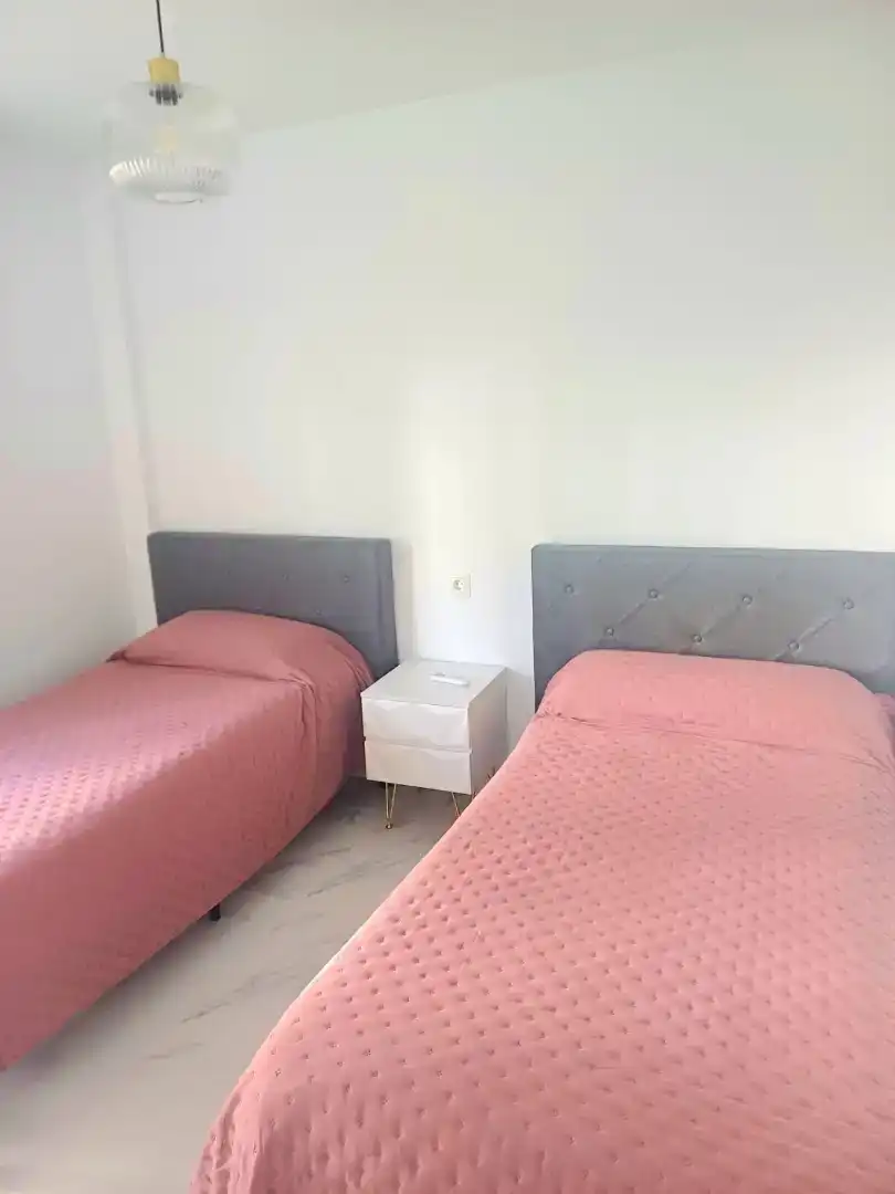 Bedroom of Flat for rent in San Luis de Sabinillas