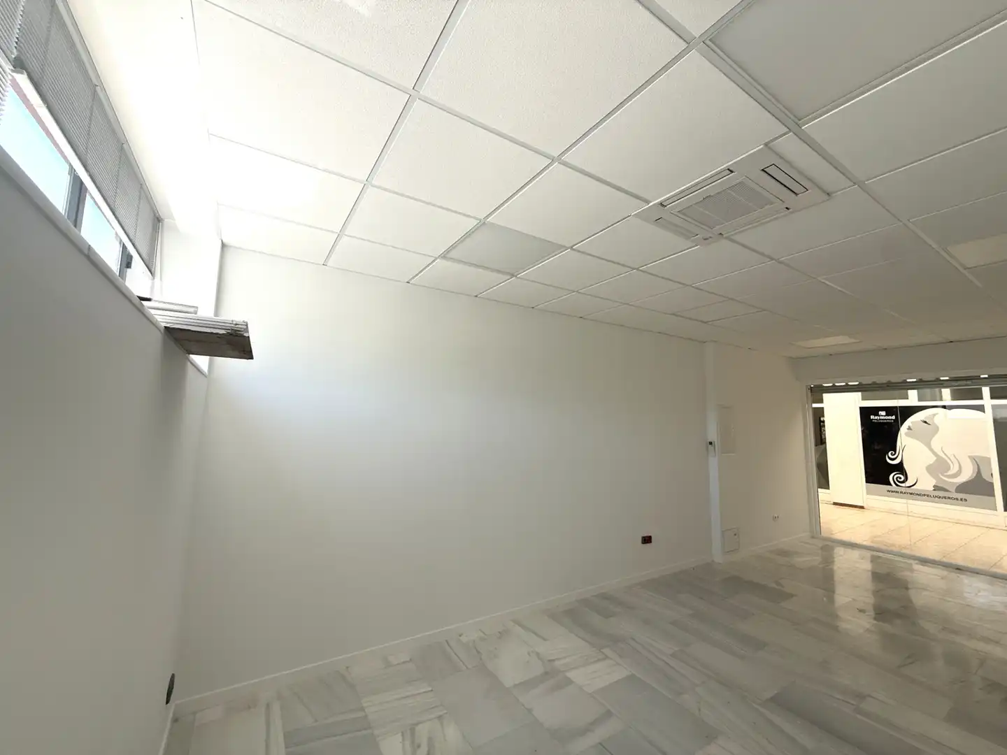 Local en venta en Las Rozas de Madrid con Aire acondicionado, Calefacción y Alarma