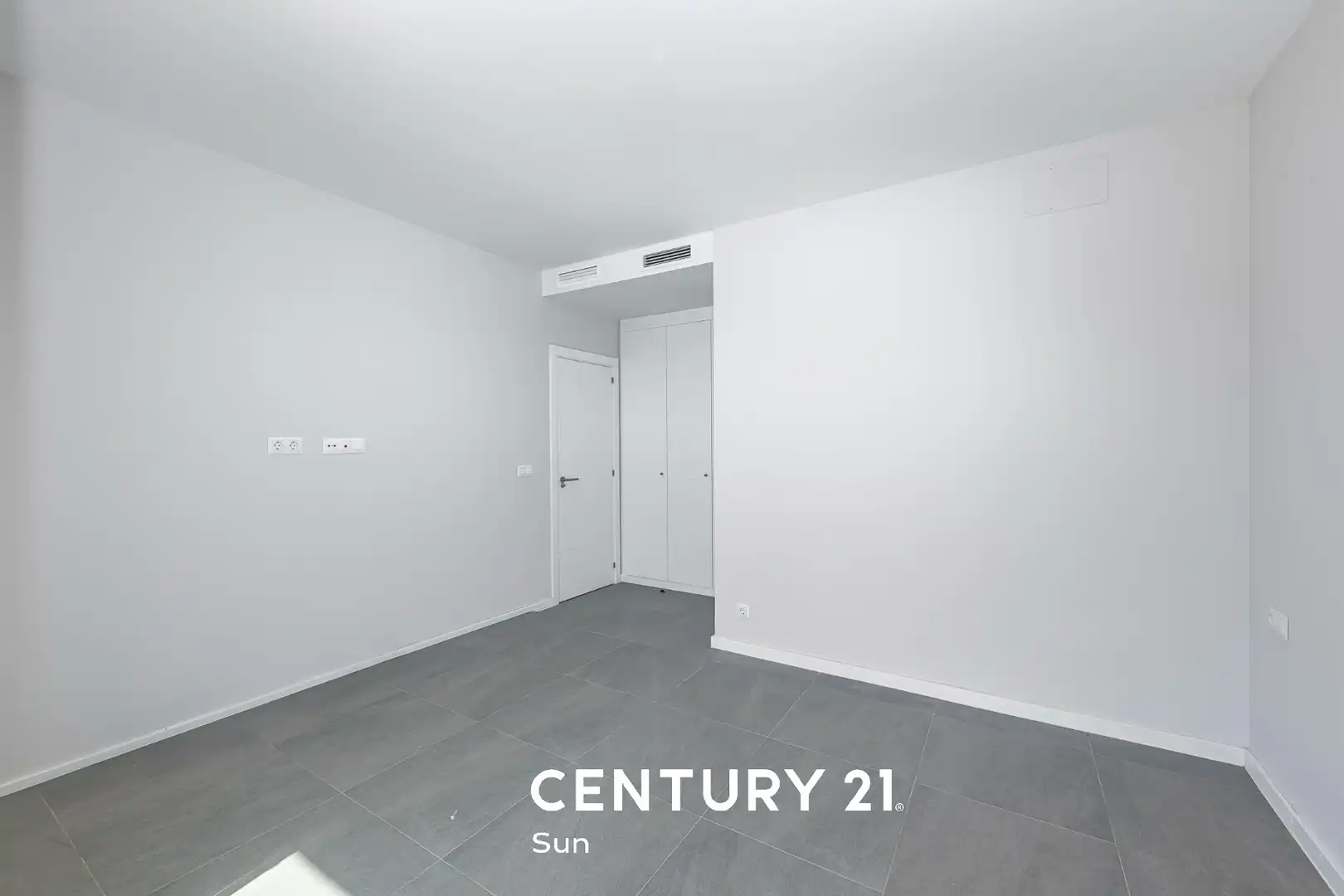 Habitación de Casa adosada en venta en Mijas con Aire acondicionado, Calefacción y Jardín privado