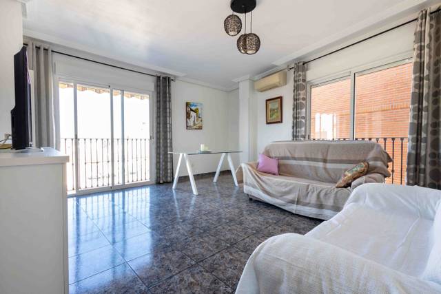 Piso en Alquiler en JUAN DE LA CIERVA,, 2 en Santo Angel