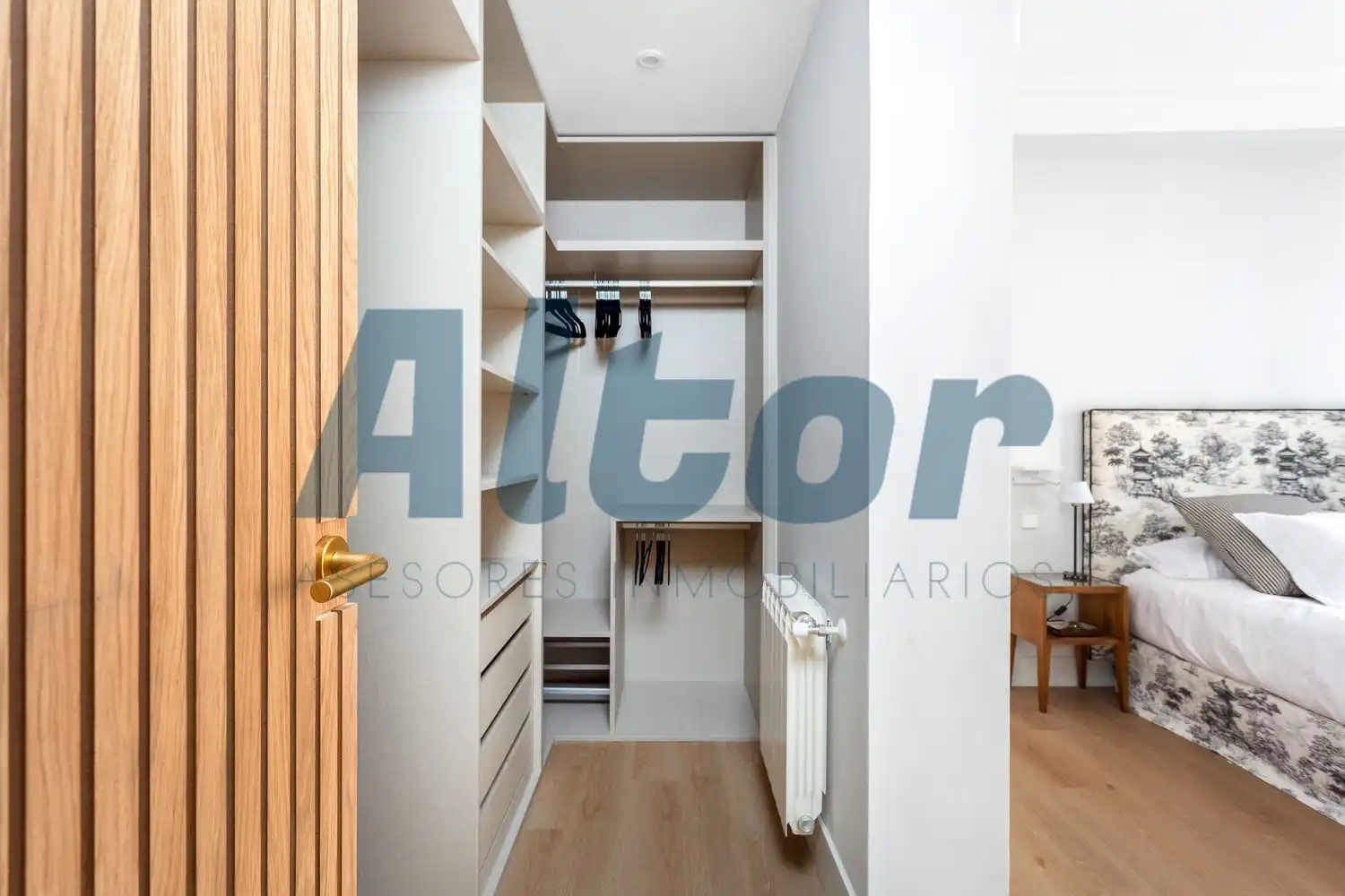 Flat with lift for sale in DE PEREZ GALDOS, imagen 11