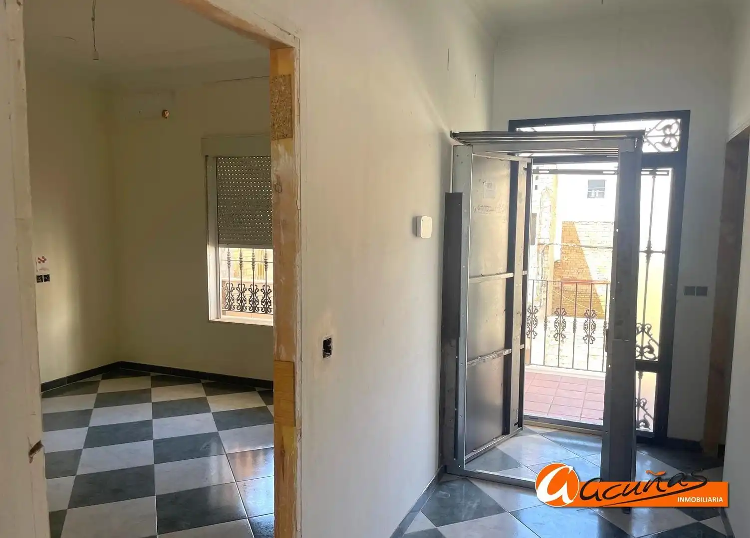 Casa adosada en venta en Gilena con Terraza y Trastero