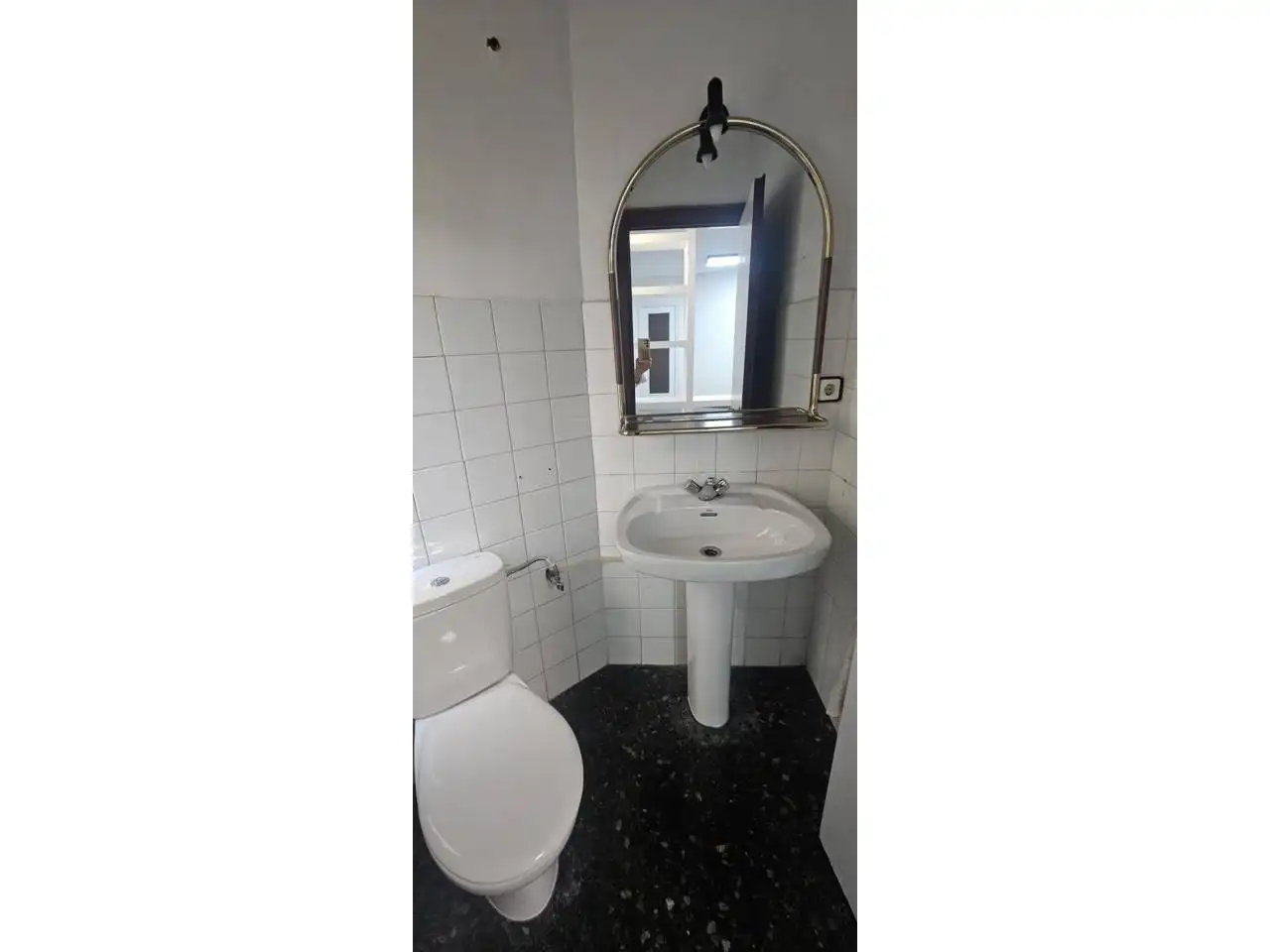 Baño de Oficina de alquiler en León Capital  con Calefacción
