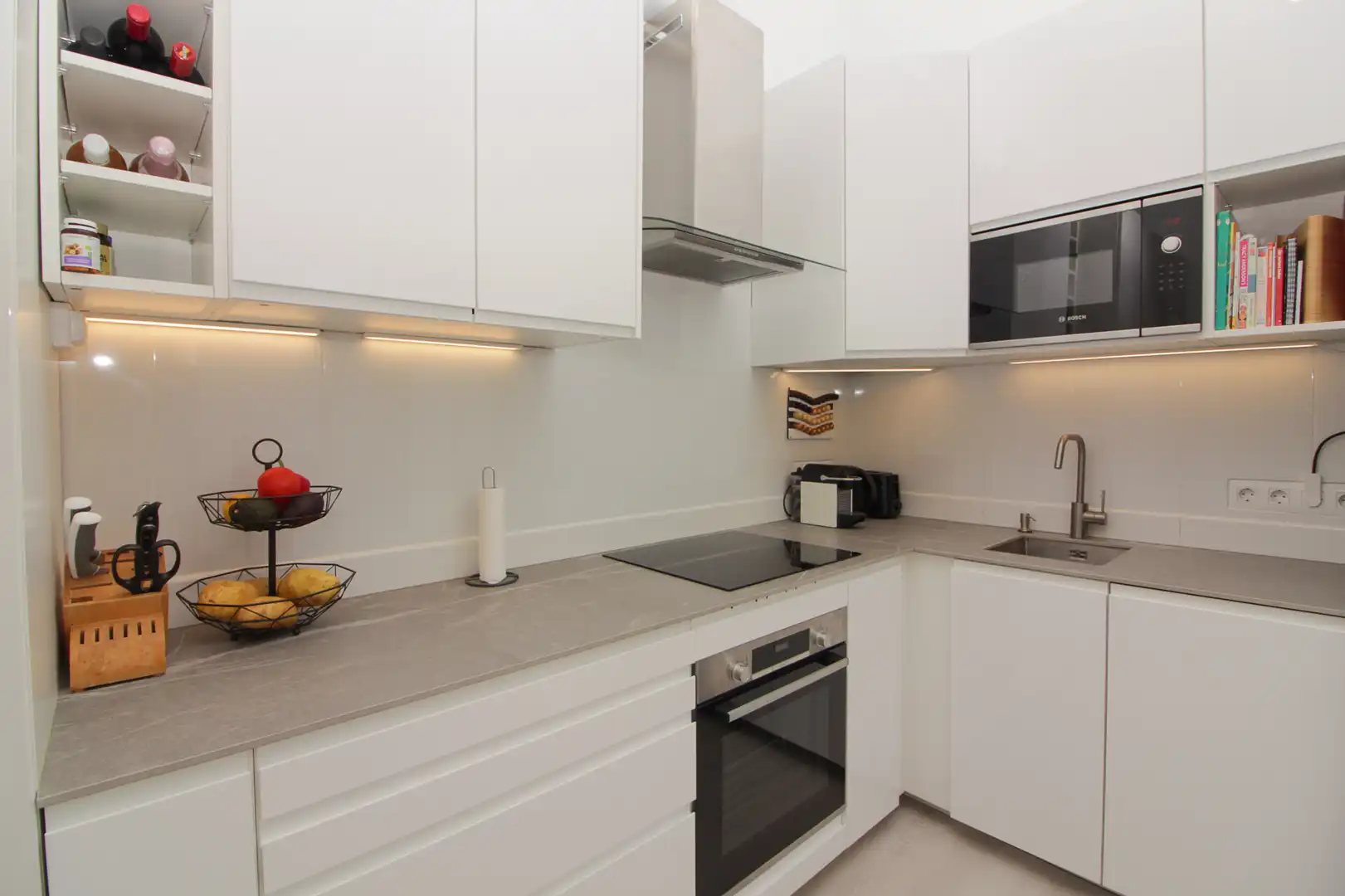 Cuina de Apartament de lloguer en  Palma de Mallorca amb Moblat