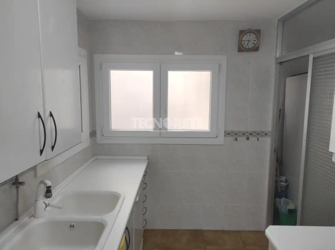 Baño de Piso en venta en Guadalajara con Terraza y Trastero