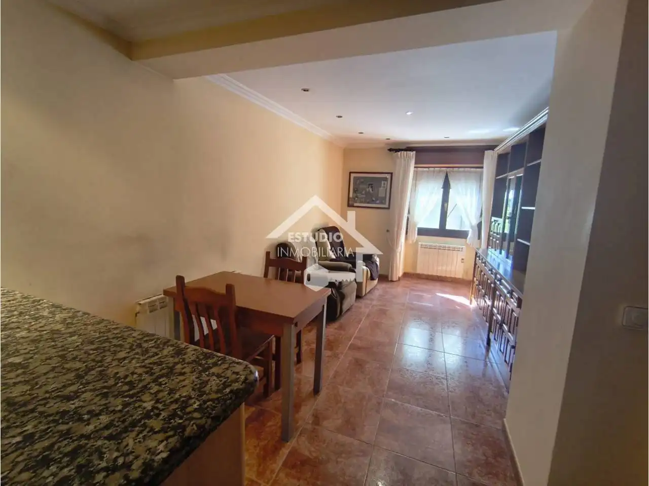 Sala de estar de Casa o chalet en venta en Torres del Río con Calefacción y Amueblado
