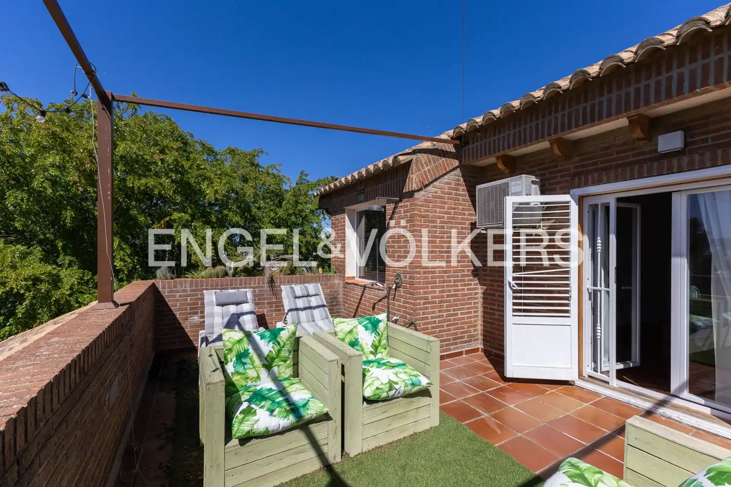 Terrace of Houses for rent in Riba-roja de Túria  with Air Conditioner, Heating and Private garden