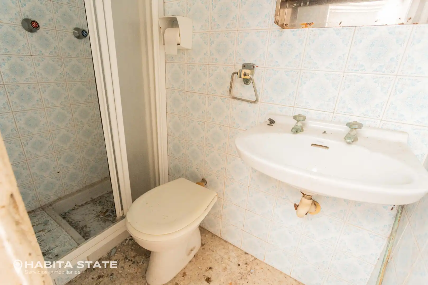 Bany de Edifici en venda en Almería