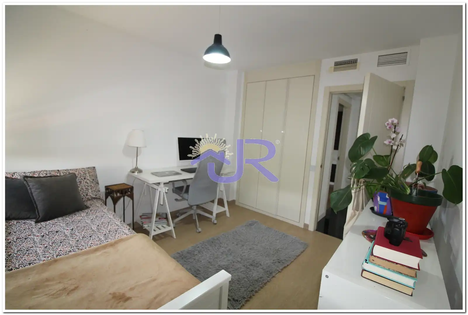 Bedroom of Houses for sale in Paracuellos de Jarama  with Air Conditioner, Private garden and Swimming Pool