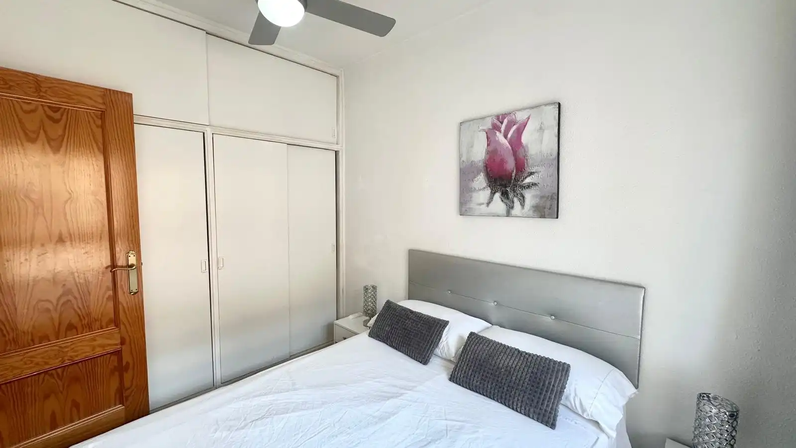 Bedroom of Flat for rent in Torrevieja  with Heating, Furnished and Washing machine