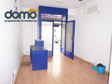 Local comercial de lloguer a Camino de Ronda