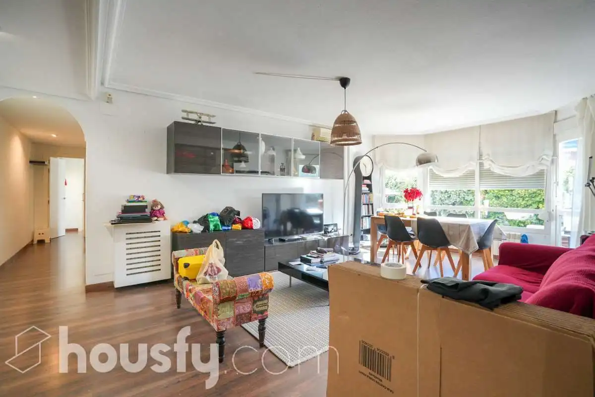 Sala de estar de Planta baja en venta en Las Rozas de Madrid con Aire acondicionado, Calefacción y Jardín privado