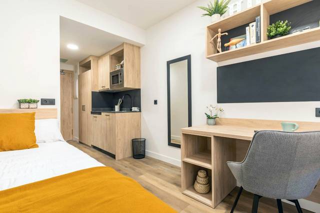 Edificio en Alquiler en N/A en Tres Olivos - Valverde