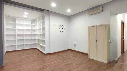 Foto 4 de Oficina de alquiler en Rascón, 41