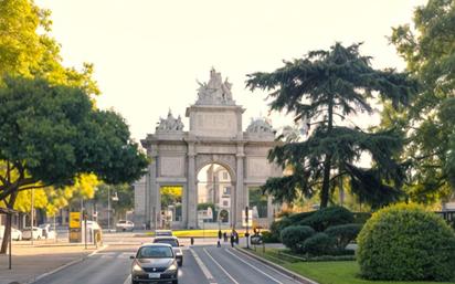 Exterior view of Flat for sale in  Madrid Capital  with Air Conditioner, Heating and Terrace