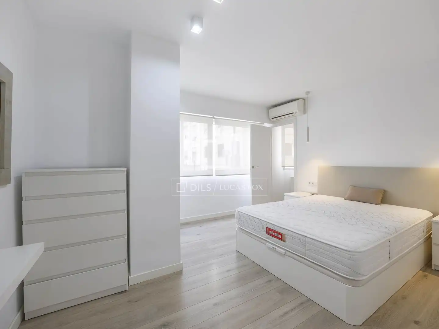 Schlafzimmer von Wohnung zur Miete in Valencia mit Klimaanlage, Heizung und Parkett
