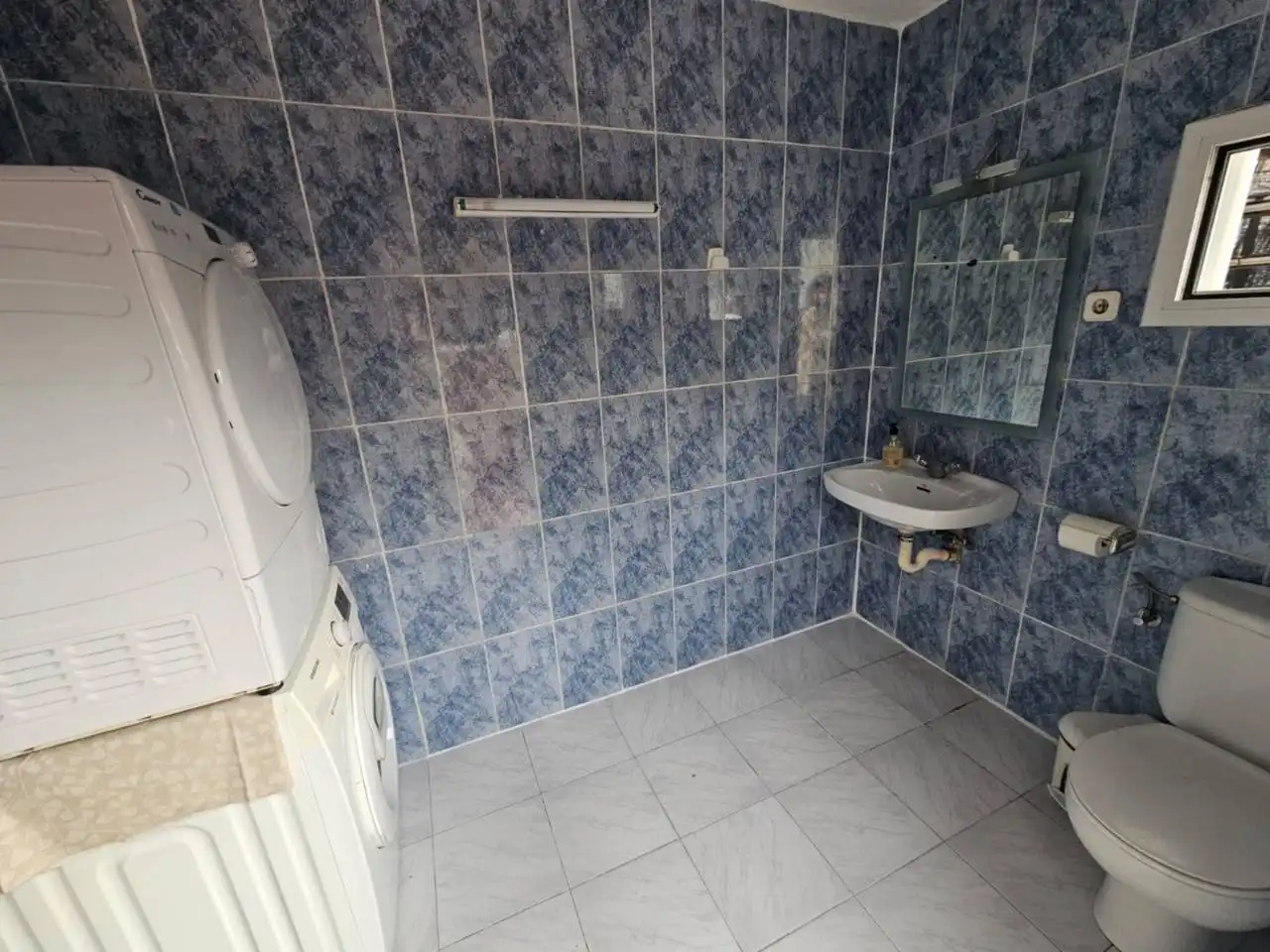 Bany de Casa o xalet en venda en Rubí amb Aire condicionat, Calefacció i Jardí privat