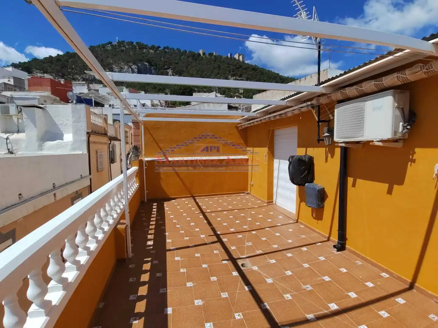Terrace of Detached homes for sale in Jaén  with Air Conditioner and Terrace